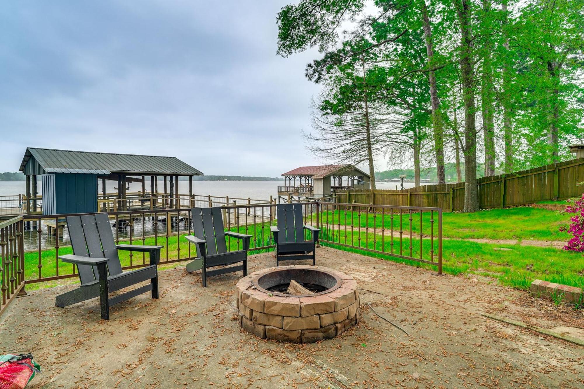 Waterfront House On Toledo Bend With Private Dock! Vila Alliance Exterior foto